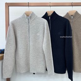 Cardigan en laine broderie – Homme | LOROVELA