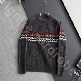 Pull en laine motif jacquard – Homme | LOROVELA