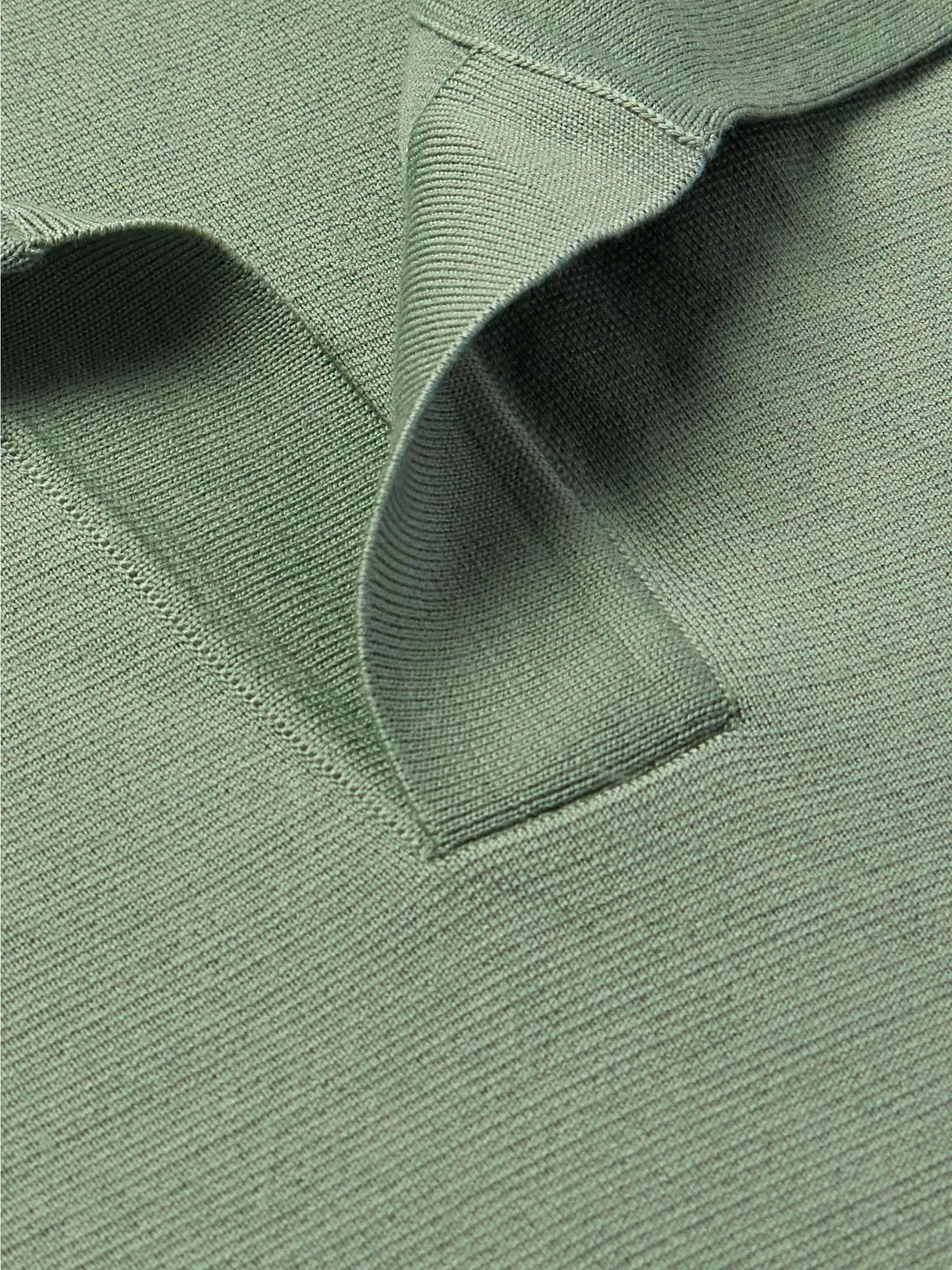 Loro Piana Polo Hela - The Gift of Kings